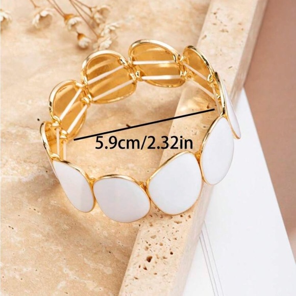 Anthropologie  Stylish Gold and White Elastic Oval Bracelet - Picture 5 of 5